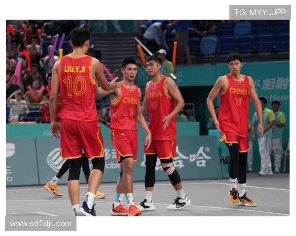 杭州篮球队在全国锦标赛积分榜上以88分稳居第一名,展现强劲实力 杭州篮球队在全国锦标赛积分榜上以88分稳居第一名,展现强劲实力