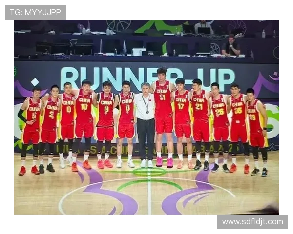 杭州篮球队在联合会杯中的蜕变与未来发展之路探讨 杭州篮球队在联合会杯中的蜕变与未来发展之路探讨