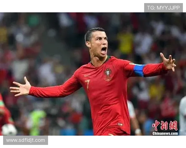 足球巨星与激昂旋律的完美结合点燃激情瞬间